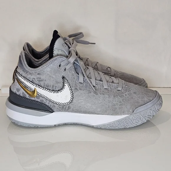 Nike LeBron NXXT Gen Men's Basketball Shoes Size 8 - Picture 1 of 7